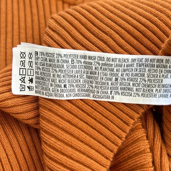 Forever 21 Womenโs Long Sleeve Bodycon Sweater Ribbed Dress Small NWOT Not Worn - Picture 4 of 7